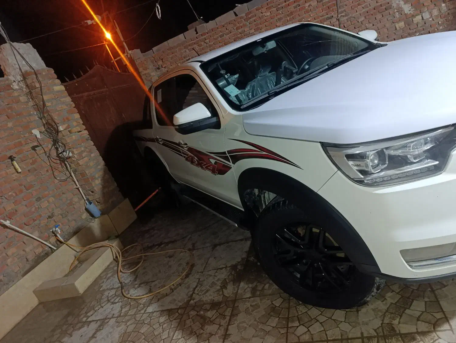 کی ام سی تی8مدل1403|خودرو سواری و وانت|زاهدان, |دیوار