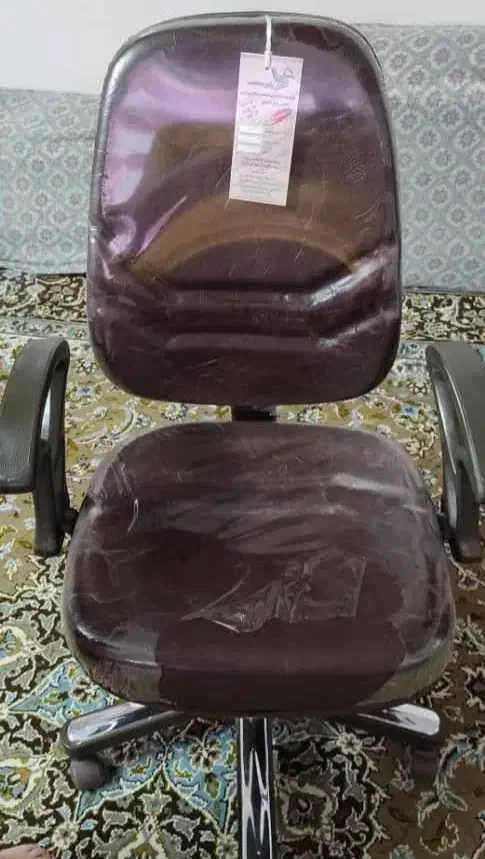 میز و صندلی اداری|میز تحریر و کامپیوتر|خمینی‌شهر, |دیوار