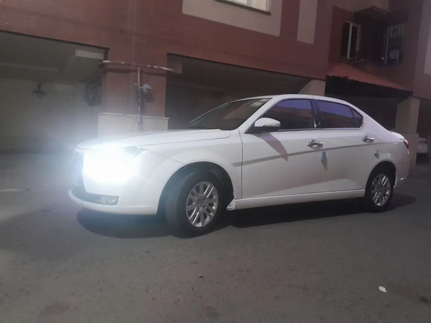 دنا پلاس 6 دنده 85 گانه مدل 1404|خودرو سواری و وانت|پرند, فاز ۳|دیوار