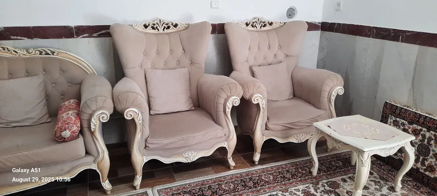 مبل ۷ نفره با میز و عسلی|مبلمان خانگی و میز عسلی|سقز, |دیوار