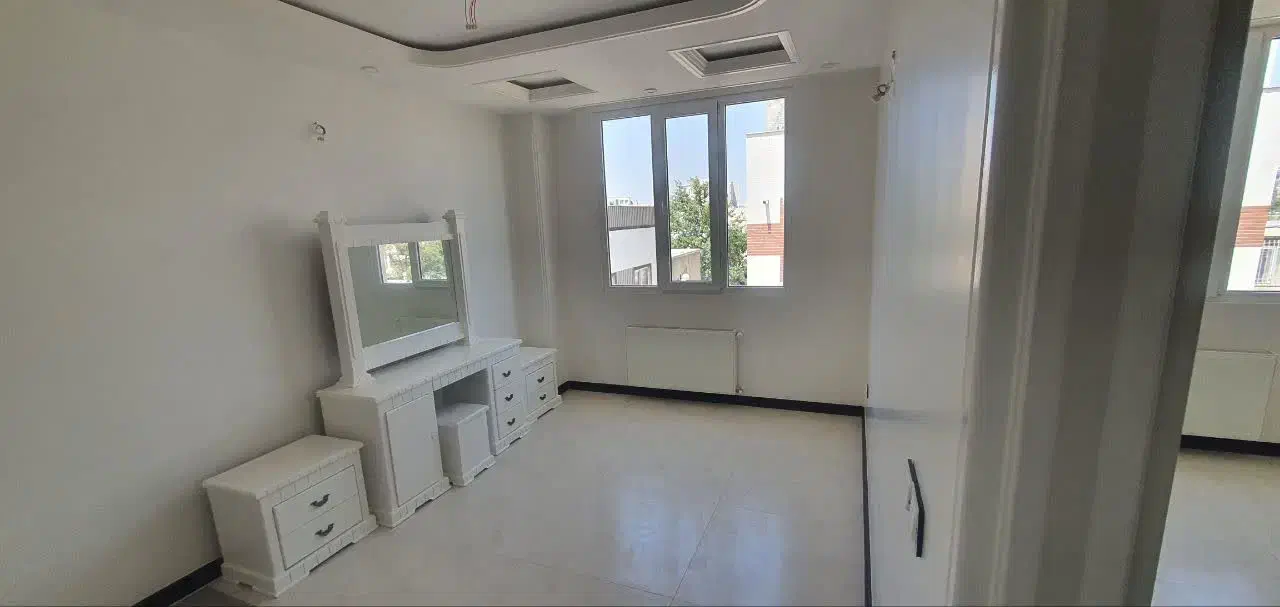 اپارتمان دوکله بر رهن و اجاره|اجارهٔ آپارتمان|اراک, |دیوار