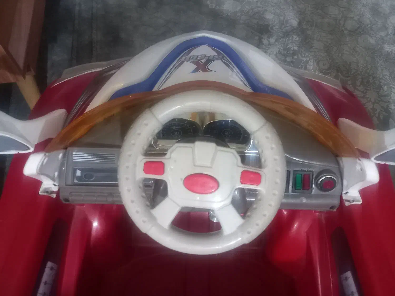 ماشین شارژی سواری|اسباب‌‌بازی|شیروان (خراسان), |دیوار