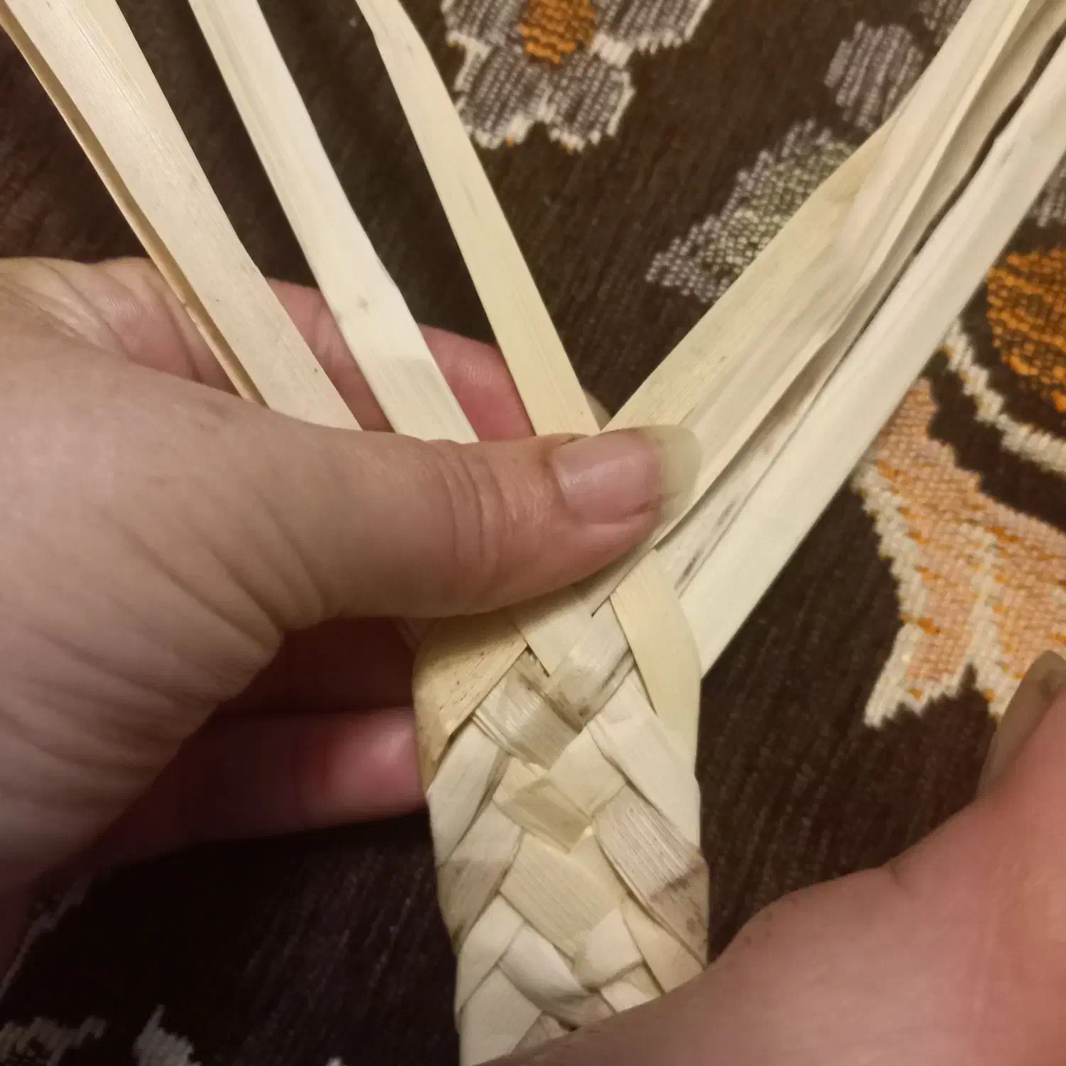 صنایع دستی، لی بافتنی برای حصیر، کلاه، ساک|صنایع دستی و سایر لوازم تزئینی|رشت, دروازه لاکان|دیوار