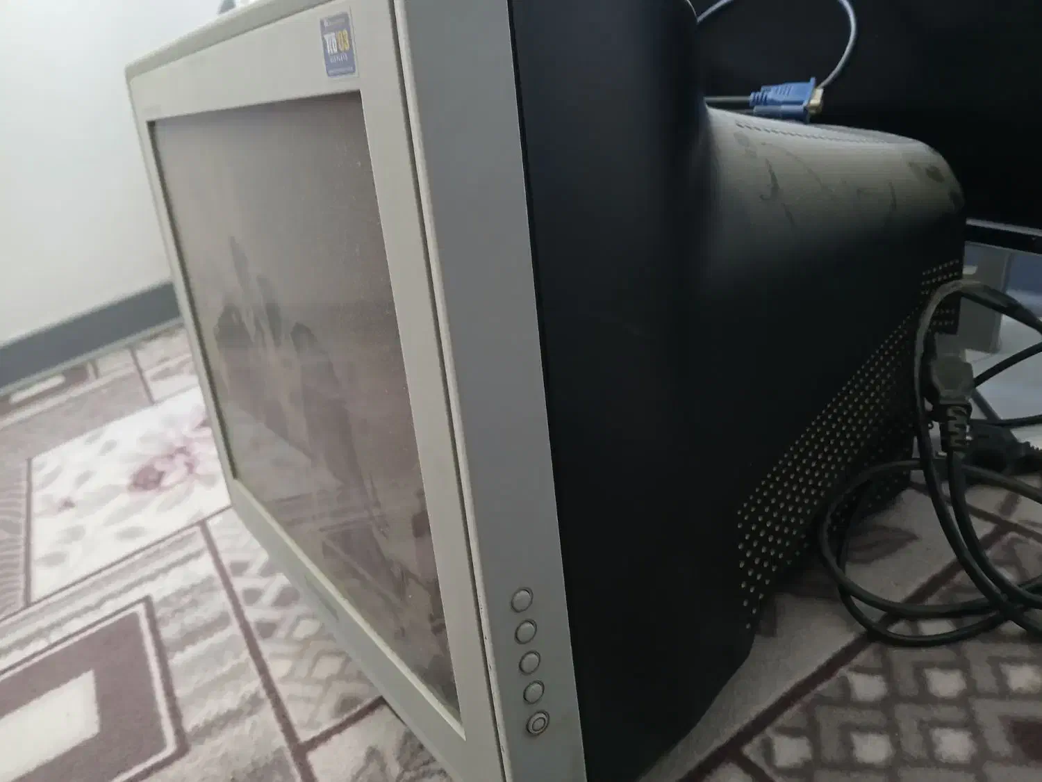 مانیتور سامسونگ سالم|قطعات و لوازم جانبی رایانه|صدرا-فارس, فاز ۱|دیوار