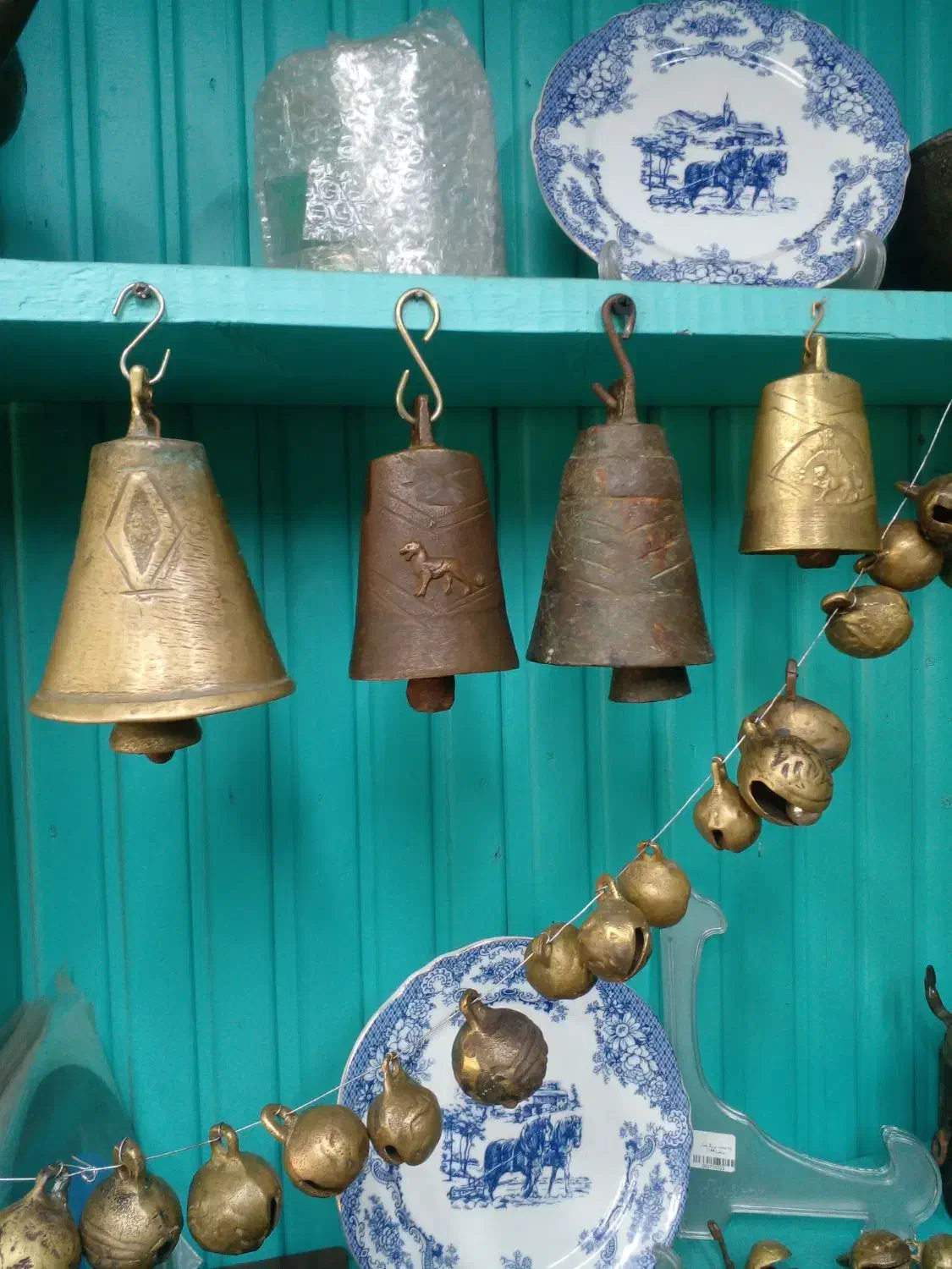 زنگوله  قرچه  های قدیمی|کلکسیون اشیاء عتیقه|رشت, خواهر امام|دیوار