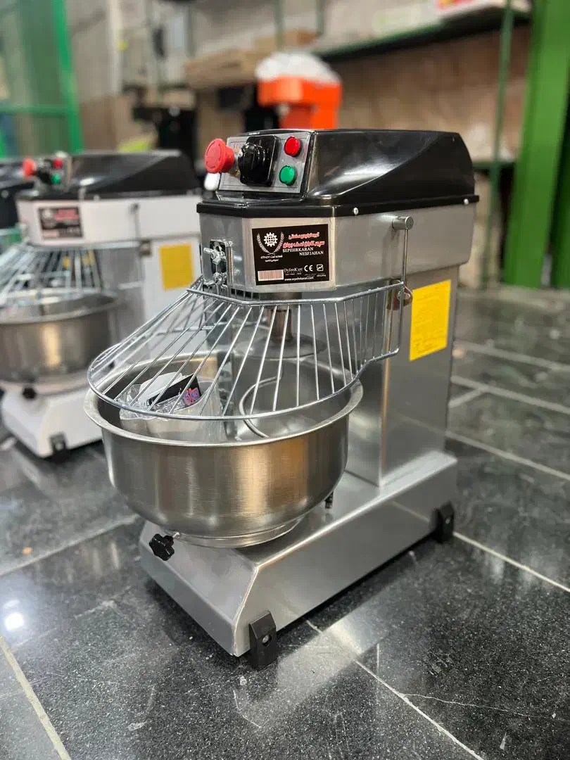 خمیرزن اسپیرال۳و۵کیلویی خمیرگیر نانوایی موتورداخل|اجاق گاز و لوازم برقی پختوپز|مشهد, کشف|دیوار