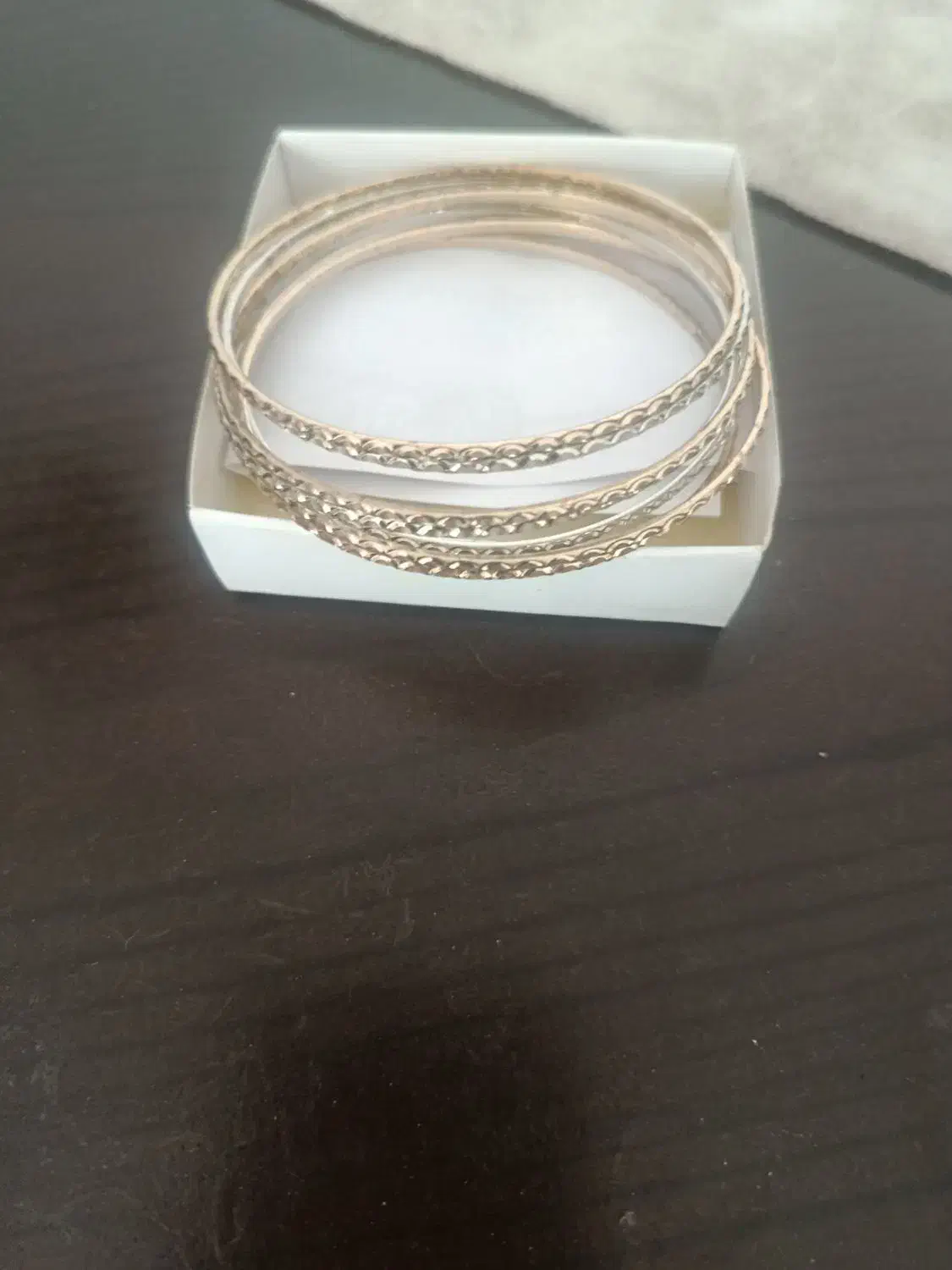 بدلیجات النگو|بدلیجات|رشت, امین الضرب|دیوار