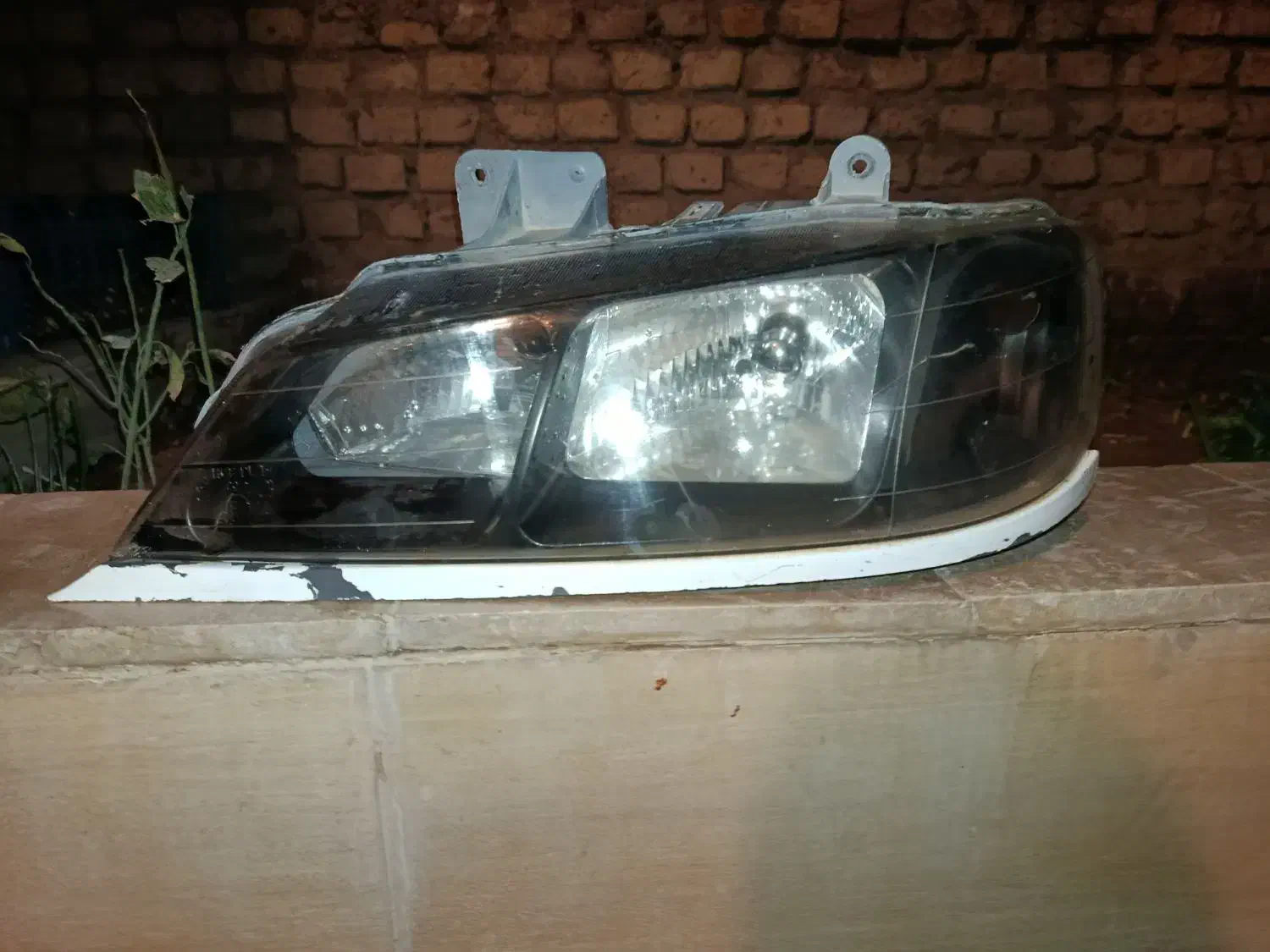 چراغ جلو پارس و مقداری وسایل دیگه|قطعات یدکی و لوازم جانبی|زابل, |دیوار