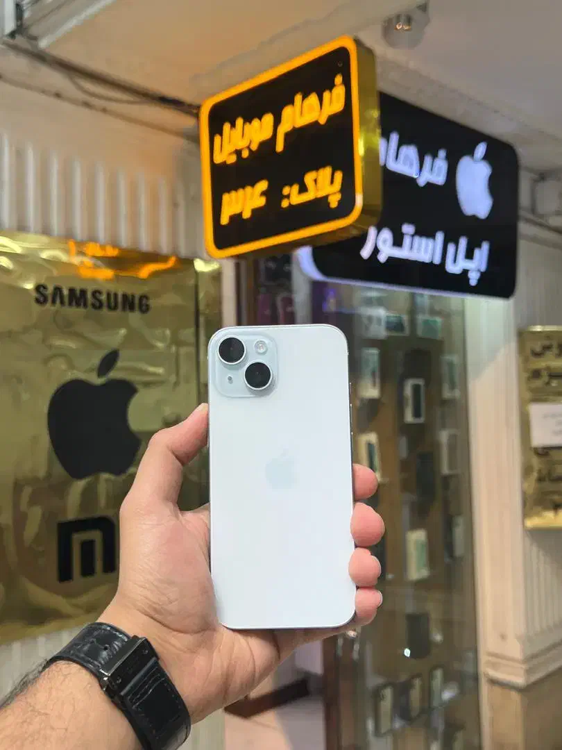 ایفون۱۵ iphone بسیار تمیز در حدنو فرهام موبایل|موبایل|شیراز, زند|دیوار