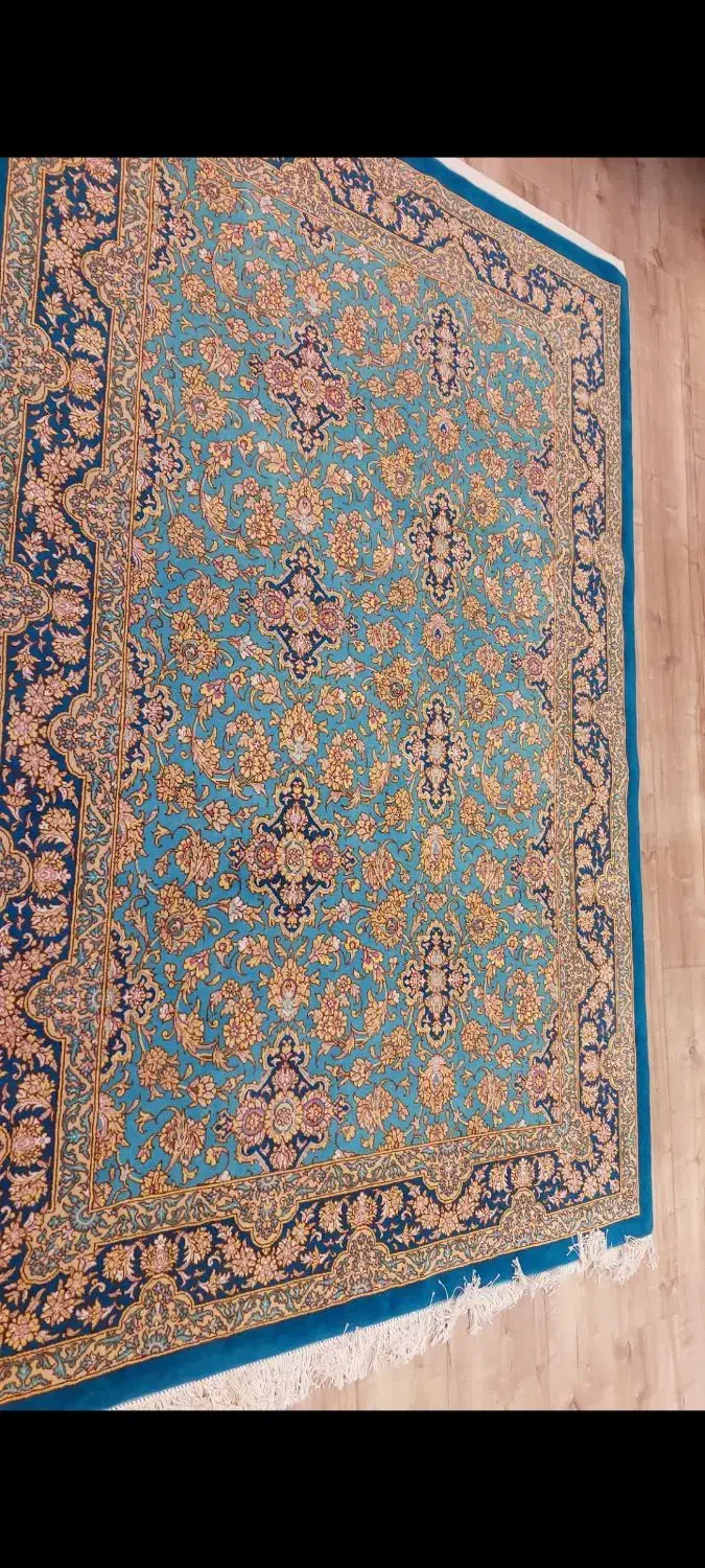 فرش دستبافت قم کرک و گل ابریشم|فرش|تهران, محمودیه|دیوار