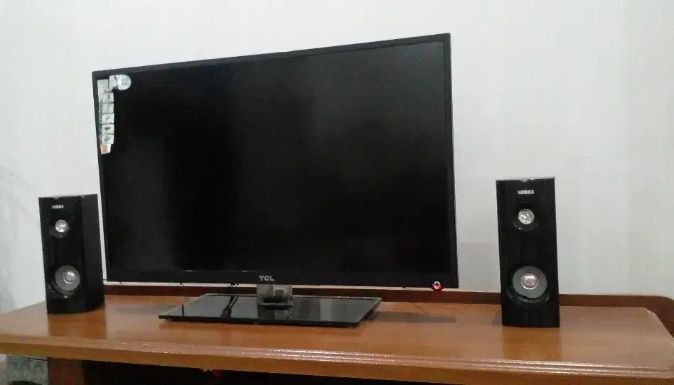 تلویزیون مارک TCL|تلویزیون و پروژکتور|رباط‌کریم, نصیرشهر|دیوار