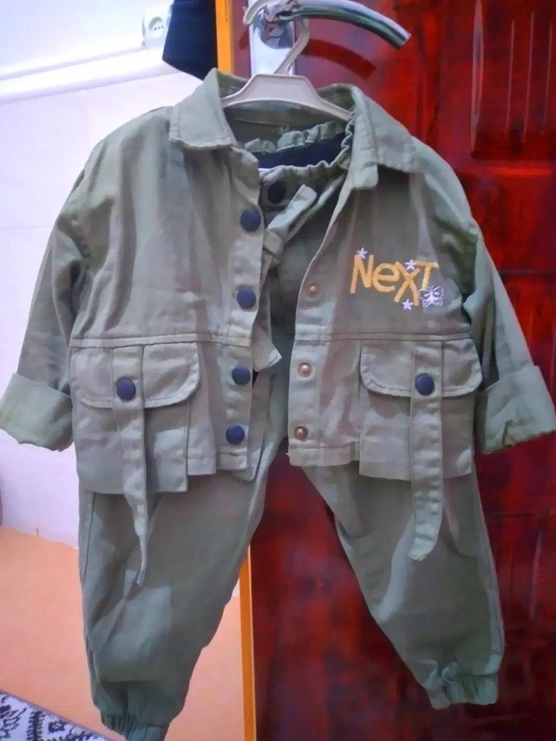 لباس کودک|کفش و لباس بچه|اشتهارد, |دیوار