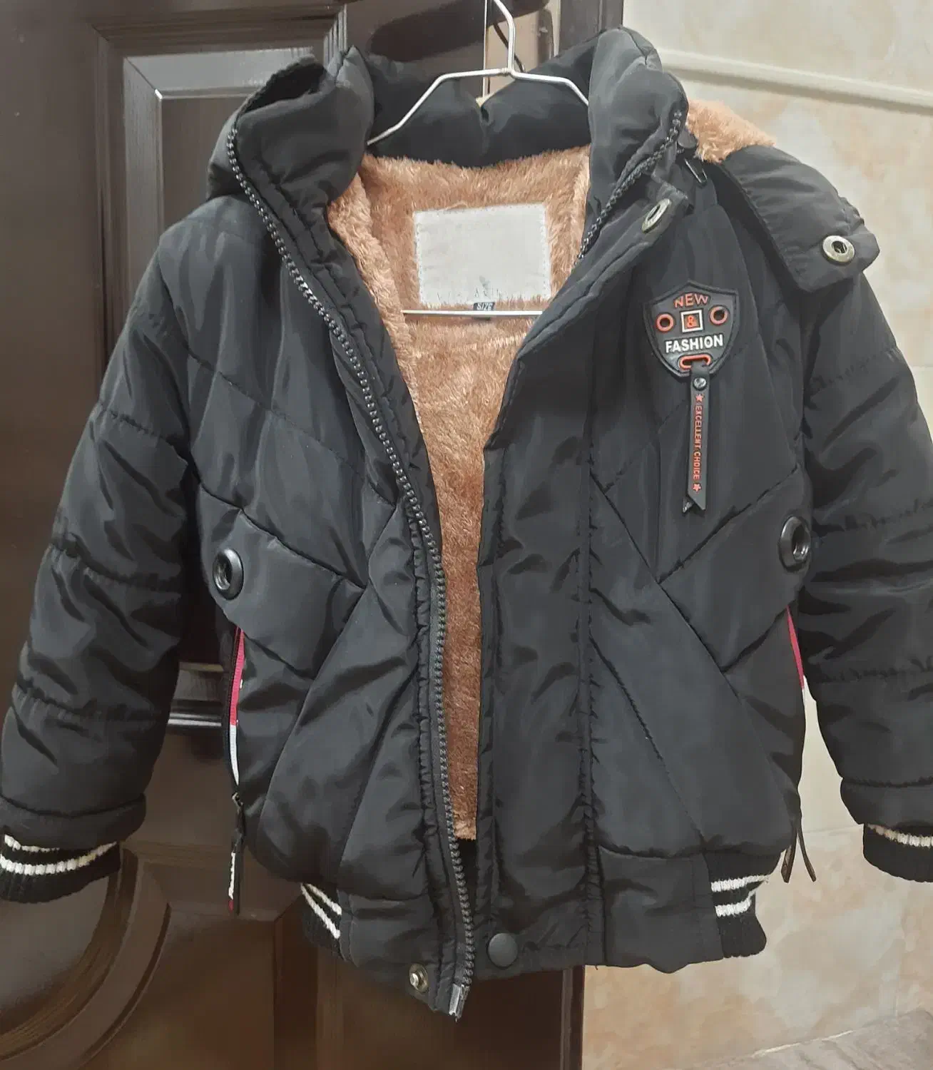 کاپشن و ست تدی|کفش و لباس بچه|قم, نخودی|دیوار