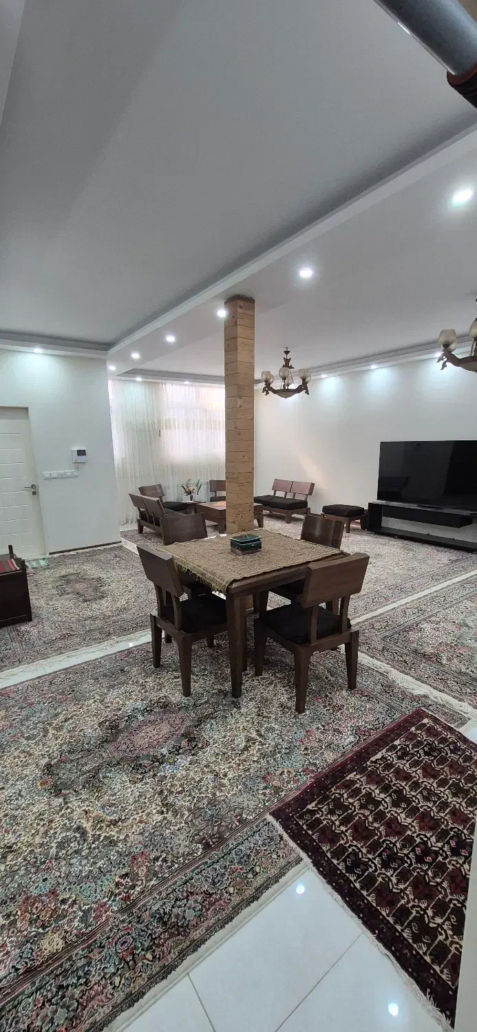 137 متر در دوطبقه با ۲۰متر حیاط اختصاصی|فروش آپارتمان|تهران, ایران|دیوار