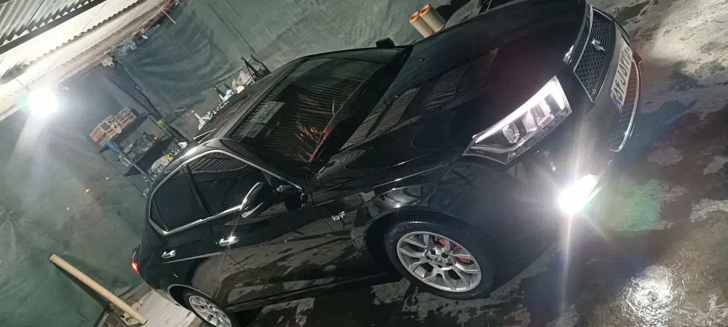 دنا پلاس ۶دنده توربو|خودرو سواری و وانت|باقرشهر, |دیوار