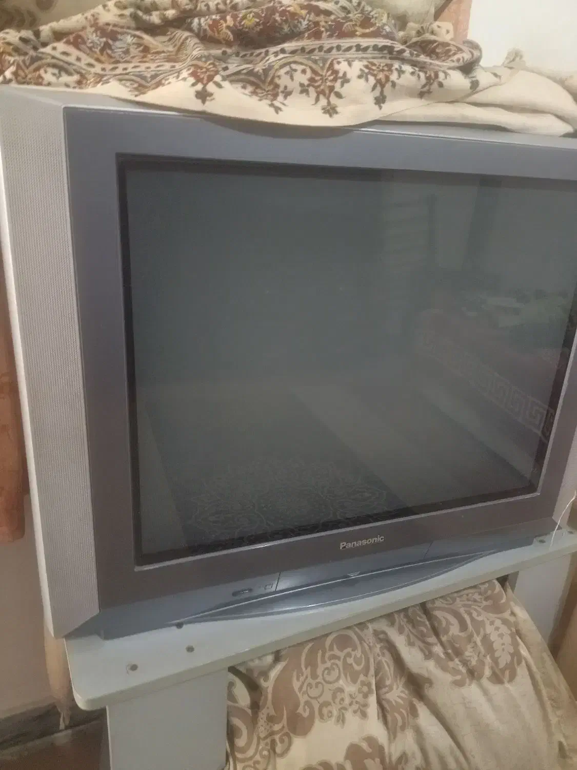 تلویزیون سالم درحدنو|تلویزیون و پروژکتور|اراک, |دیوار