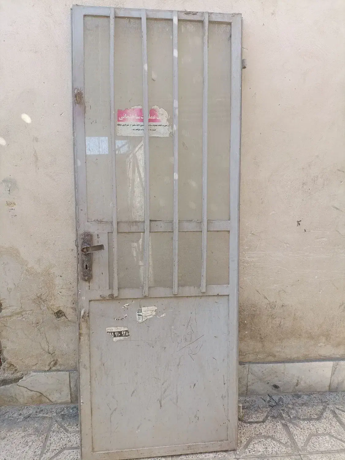 پنجره درب سالنی درب سرویس حفاظ دار سینگ ایرانیت|مصالح و تجهیزات ساختمان|مشهد, نیزه|دیوار