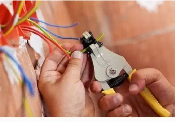 تعمیرات  برق ساختمان لاین نوری و...|خدمات پیشه و مهارت|یاسوج, |دیوار