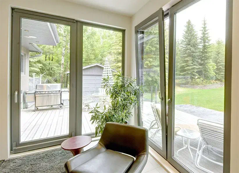 پنجره دوجداره|خدمات پیشه و مهارت|حمیدیا, |دیوار