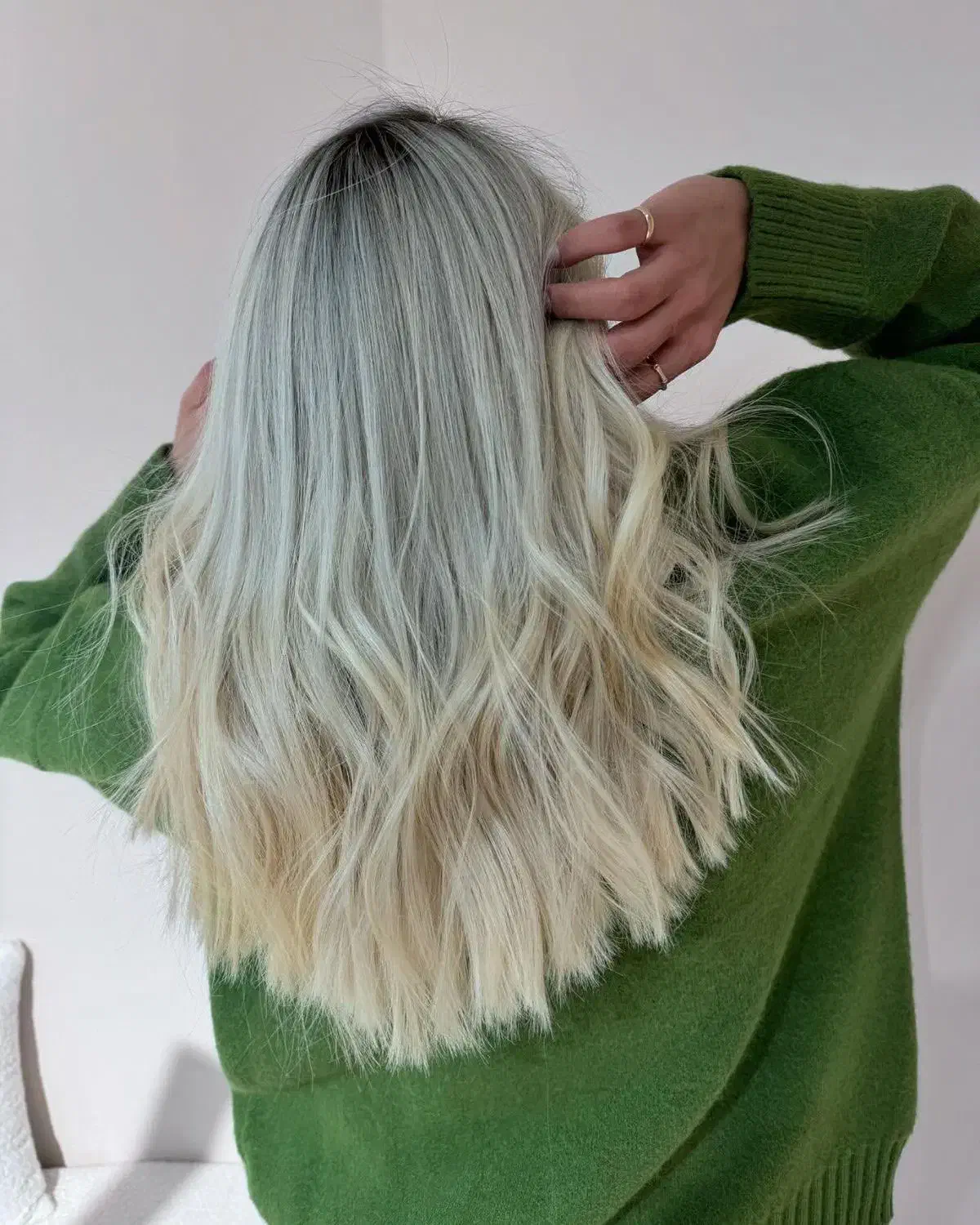 دستیار حرفه ای رنگ و لایت پاره وقت|استخدام درمانی، زیبایی، بهداشتی|تهران, درب دوم|دیوار