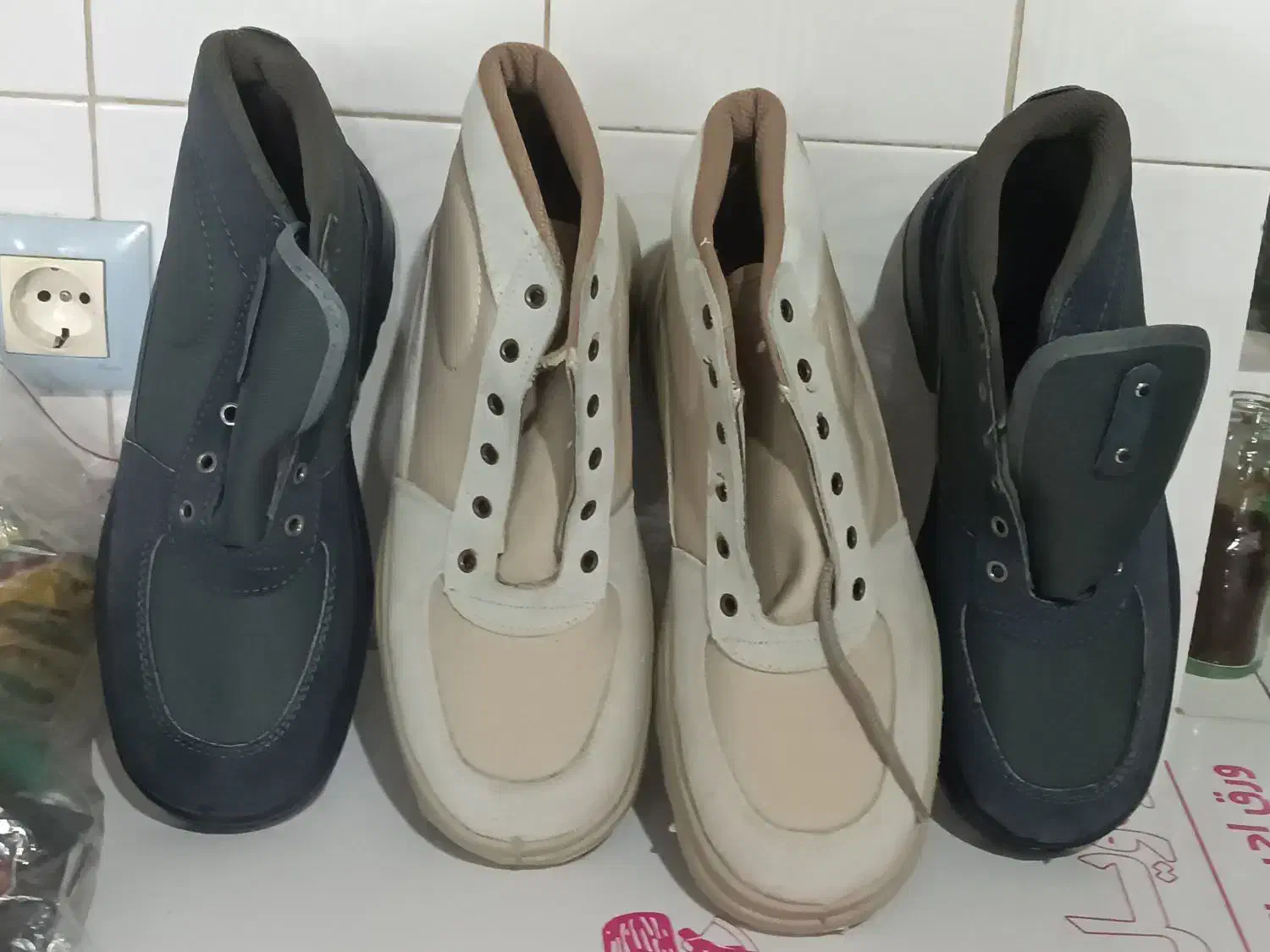 کفش کار نو و20جفت دستکش کار نخی|کیف، کفش، کمربند|الیگودرز, |دیوار