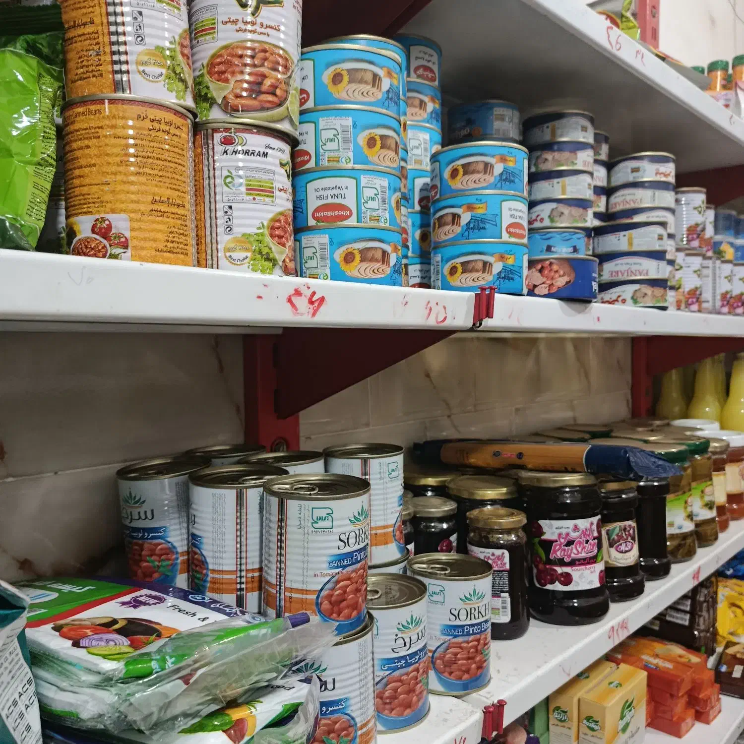 واگذاری عمده فروشی مواد غذایی فوری|اجارهٔ مغازه و غرفه|بم, |دیوار