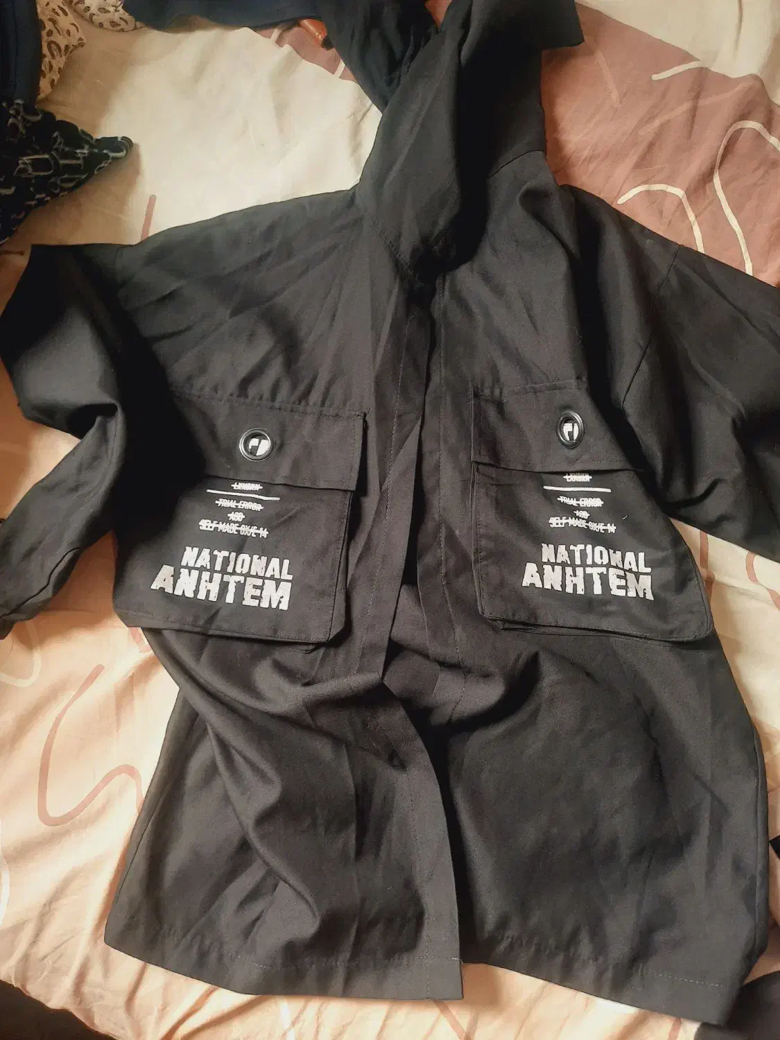 تعداد زیادی لباس زنانه و دخترانه|لباس|رشت, دیلمان|دیوار