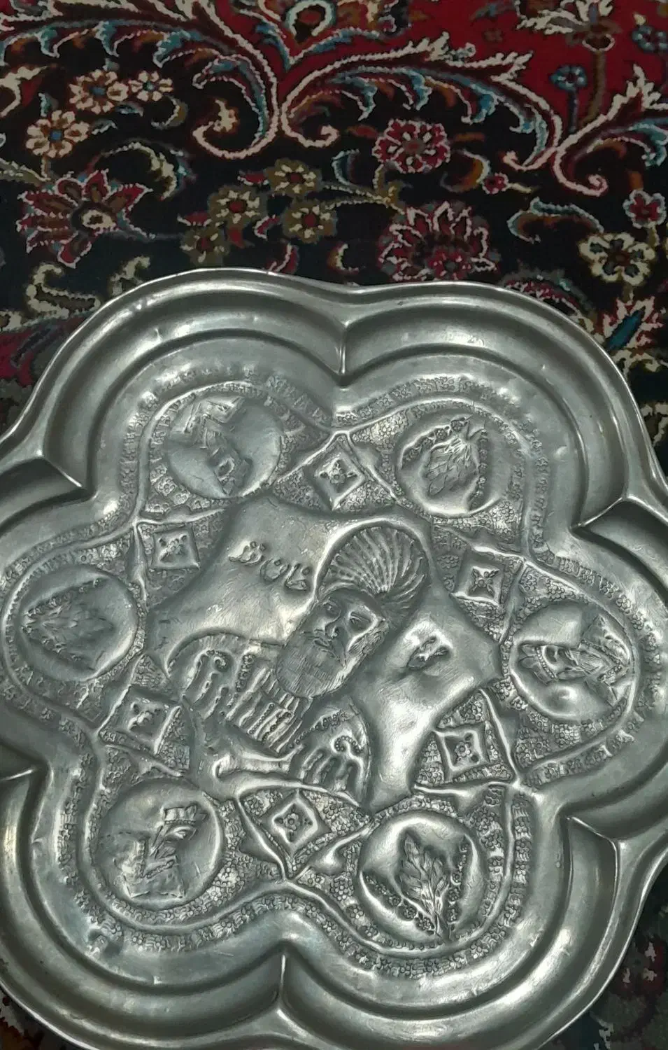 سینی|کلکسیون اشیاء عتیقه|تهران, حصار بوعلی|دیوار