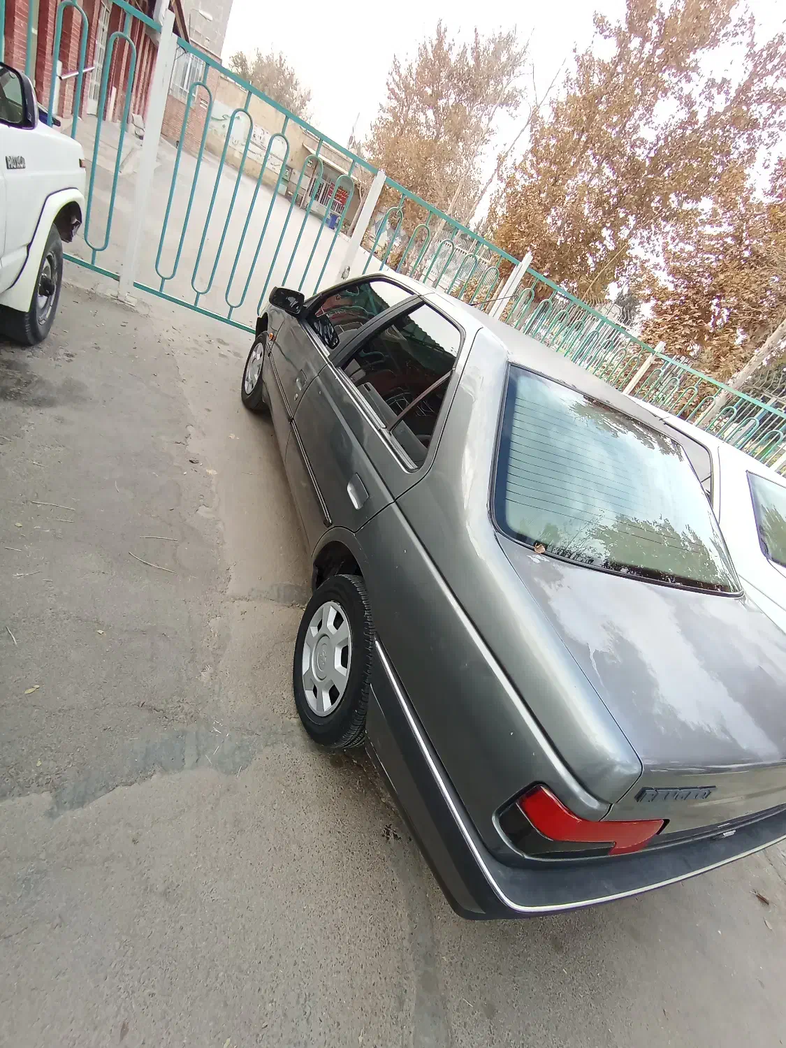 پژو 405|خودرو سواری و وانت|نجفآباد, فاز ۳ شهرک آزادگان|دیوار