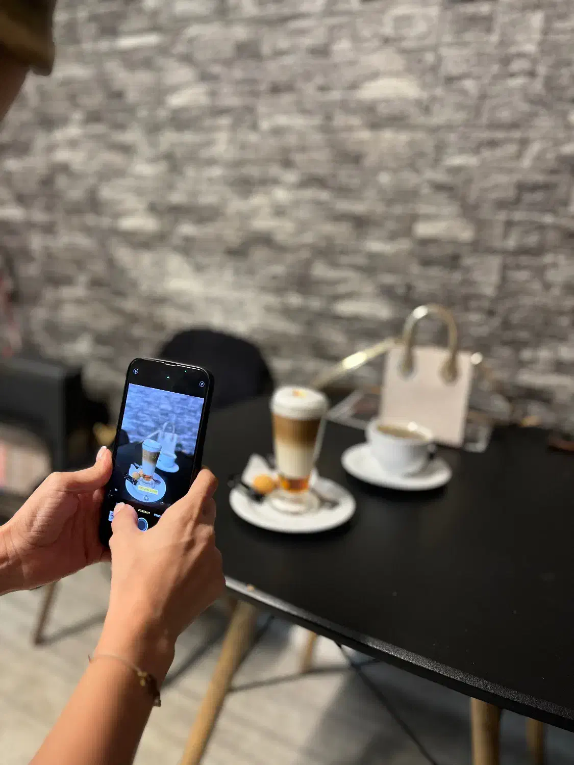 استخدام باریستا منظریه|استخدام خدمات فروشگاه و رستوران|رشت, منظریه|دیوار