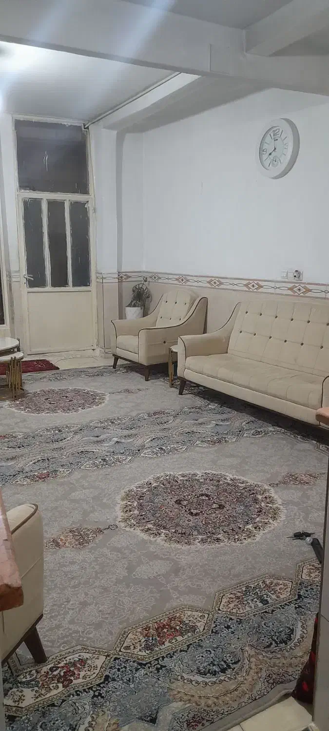 واحد۶۵متری واقع در دولت اباد فلکه دوم خ بهشتی|اجارهٔ آپارتمان|ری, شهادت|دیوار