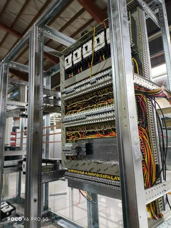 برق کار صنعتی و مسکونی، مونتاژ‌تعمیرعیب یابی‌تابلو|خدمات پیشه و مهارت|رباط‌کریم, رباط‌کریم|دیوار