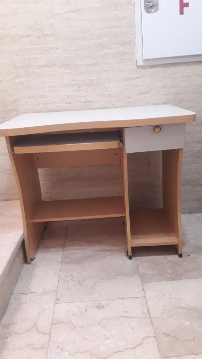 میز کامپیوتر|میز تحریر و کامپیوتر|اسلام‌شهر, شهرک واوان|دیوار