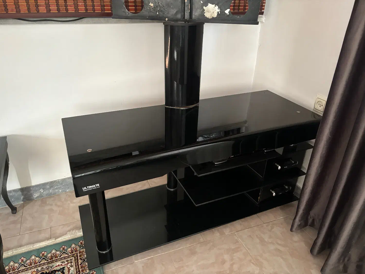 میز تی وی شیشه ای|میز تلویزیون|لاهیجان, کوی خزر|دیوار