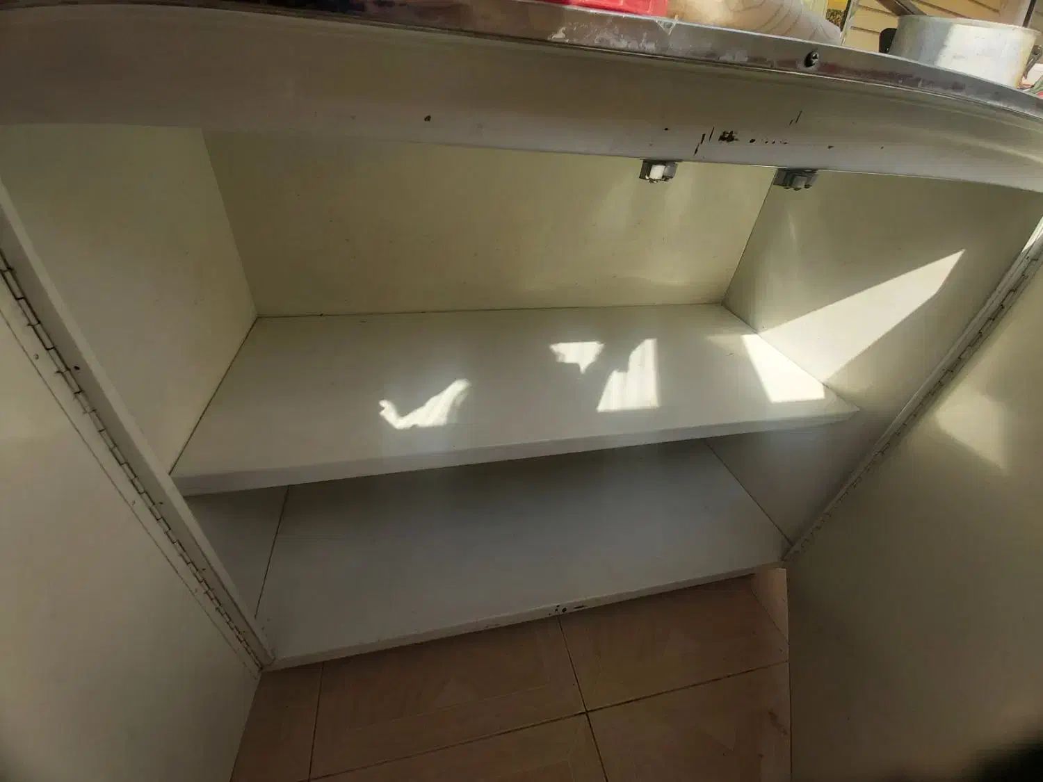 کمد فلزی|جاکفشی، کمد، دراور|تبریز, |دیوار