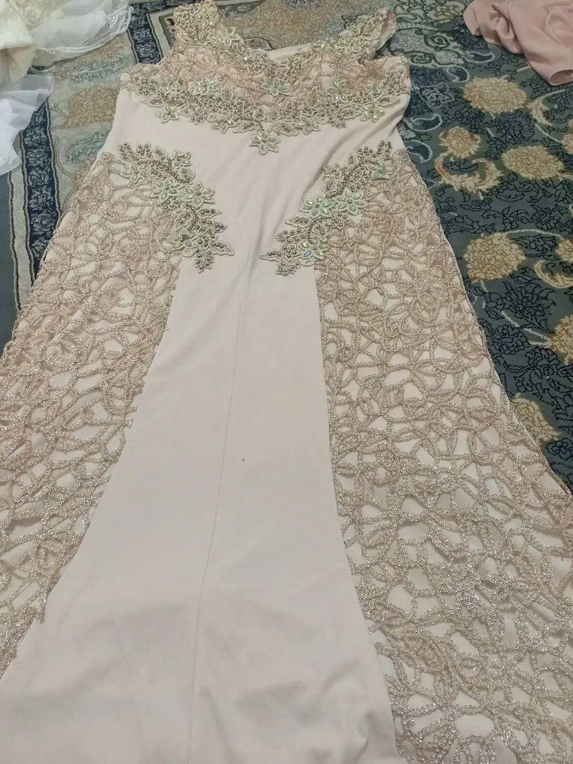 لباس مجلسی|لباس|چهاردانگه (تهران), |دیوار