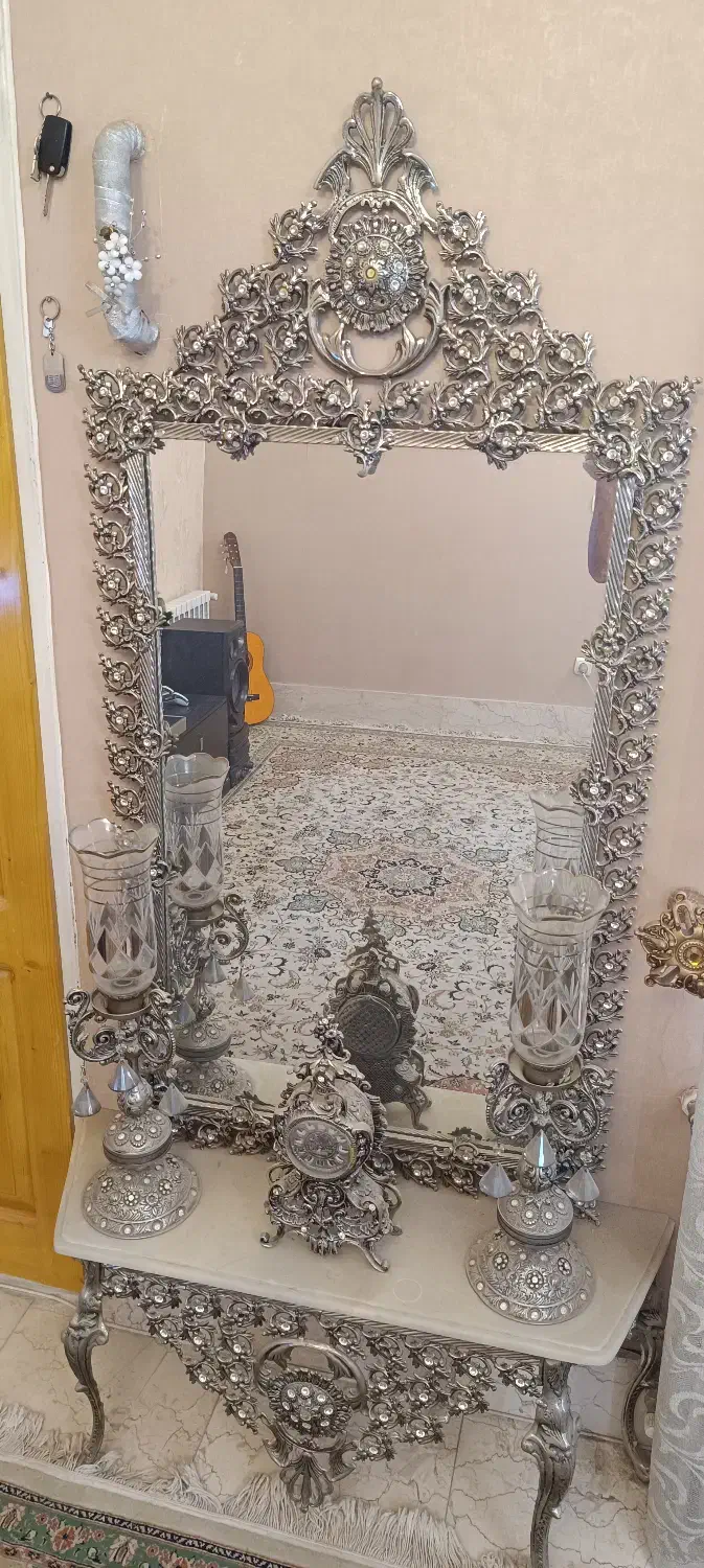 اینه،شمعدان،ساعت|آینه|کاشان, لتحر|دیوار