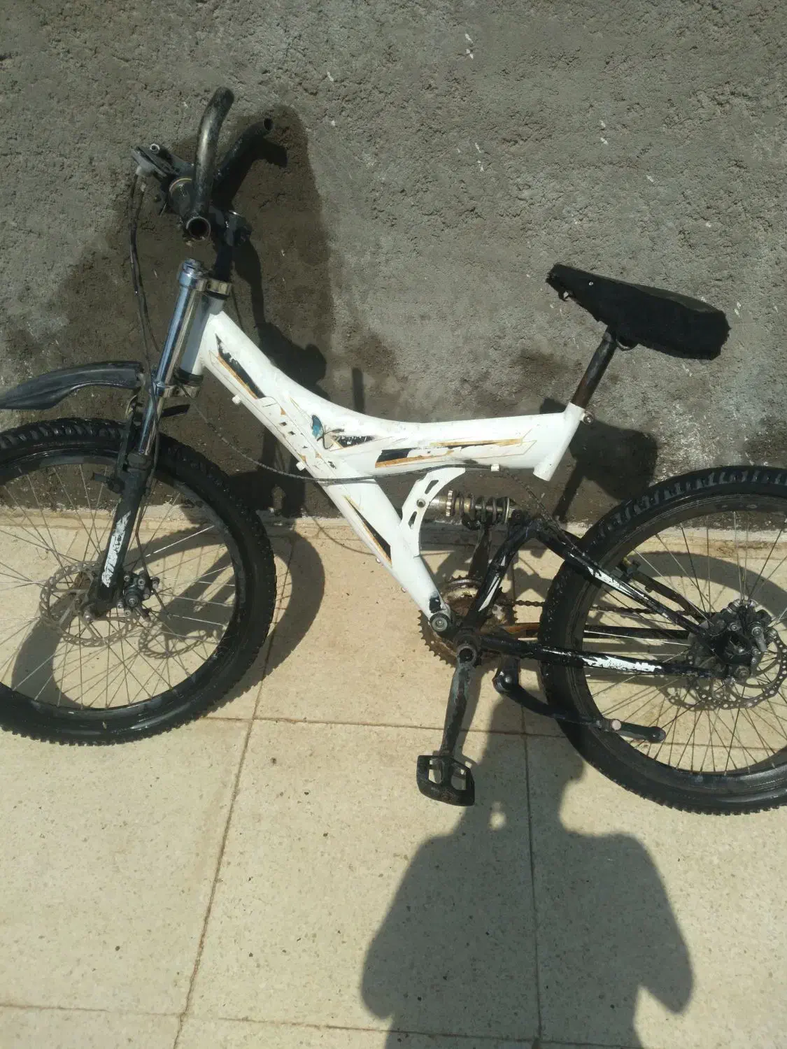 دوچرخه|دوچرخه، اسکیت، اسکوتر|بم, |دیوار