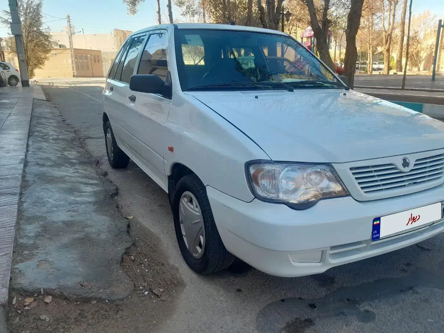 111خونگی|خودرو سواری و وانت|یزد, |دیوار