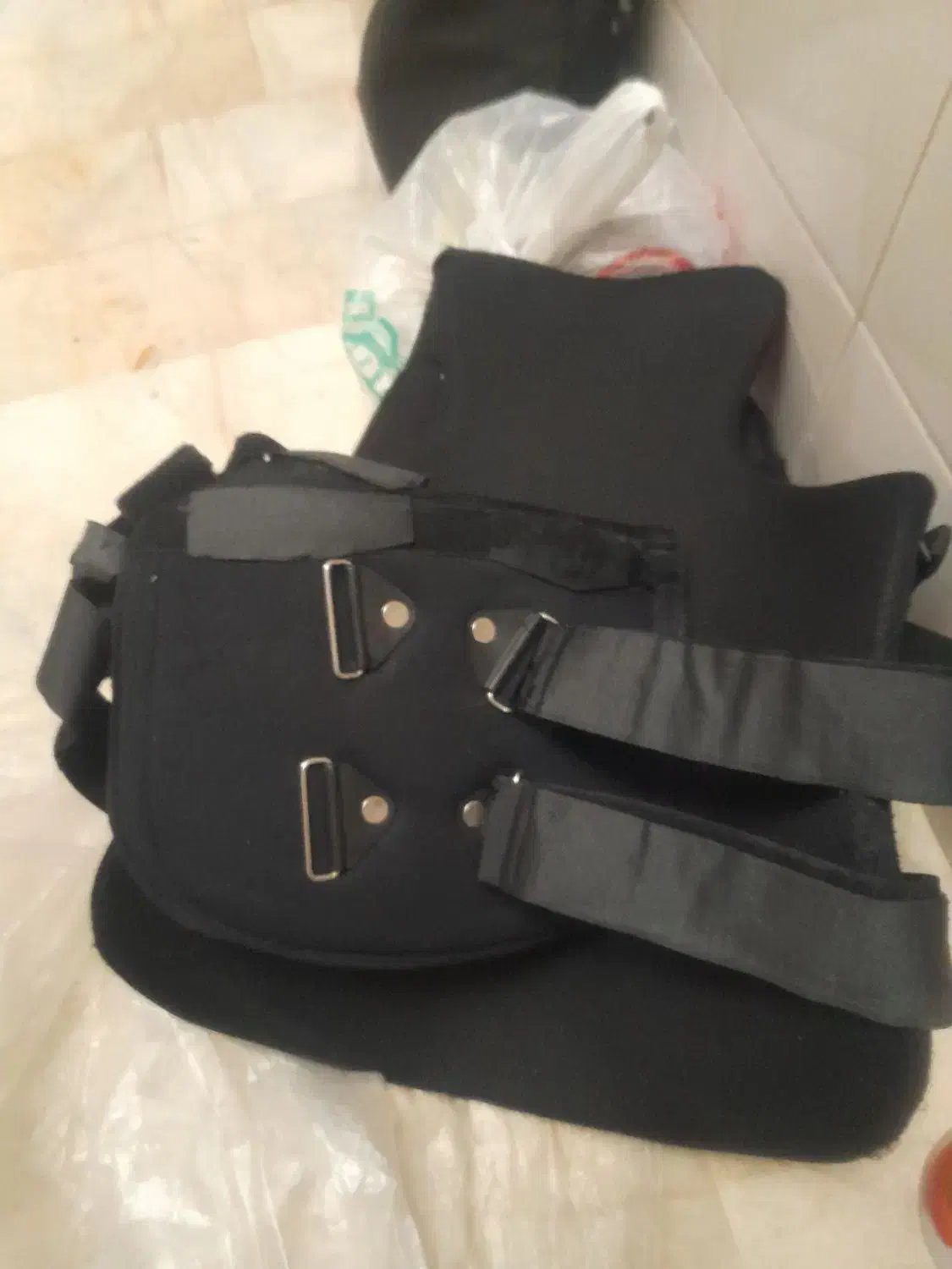 کمر بند|پزشکی|همدان, |دیوار