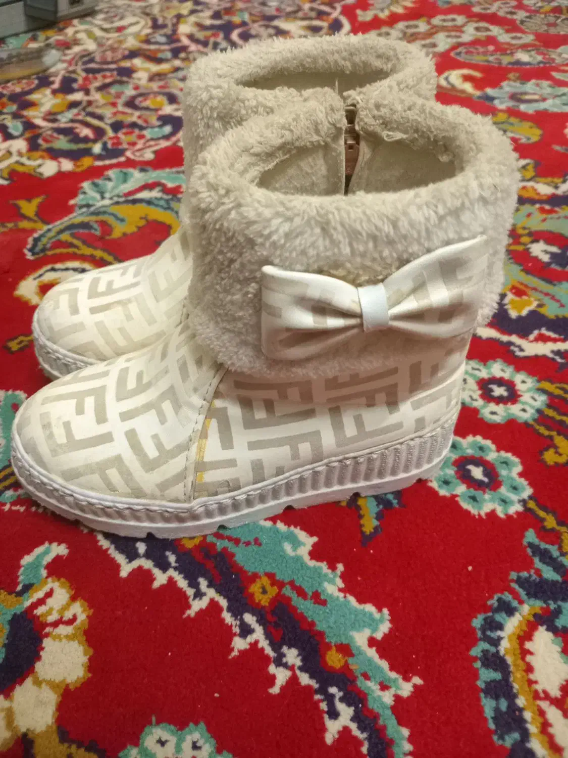 پوتین بچگانه|کفش و لباس بچه|بجنورد, |دیوار