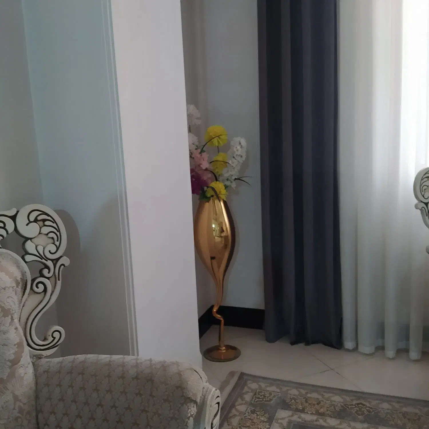 گلدون باگل،1000000میلیون|تابلو فرش|قرچک, میرزائی شمالی|دیوار