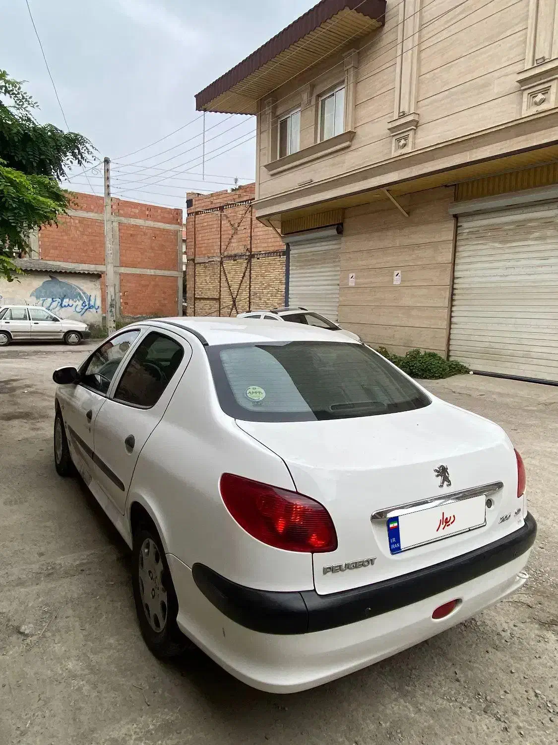 پژو ۲۰۶ اس دی / وی هشت|خودرو سواری و وانت|ساری, |دیوار