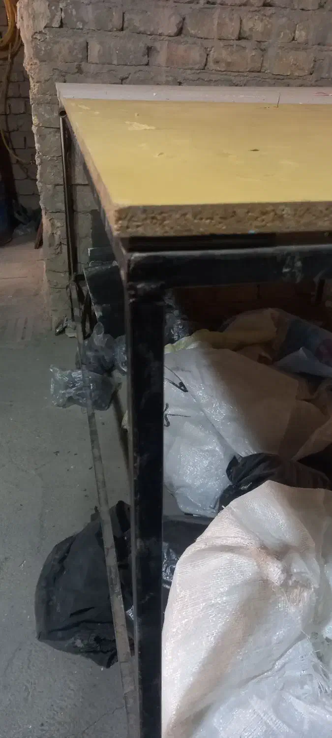 میز خیاطی میز کار|میز تحریر و کامپیوتر|قم, سید معصوم|دیوار