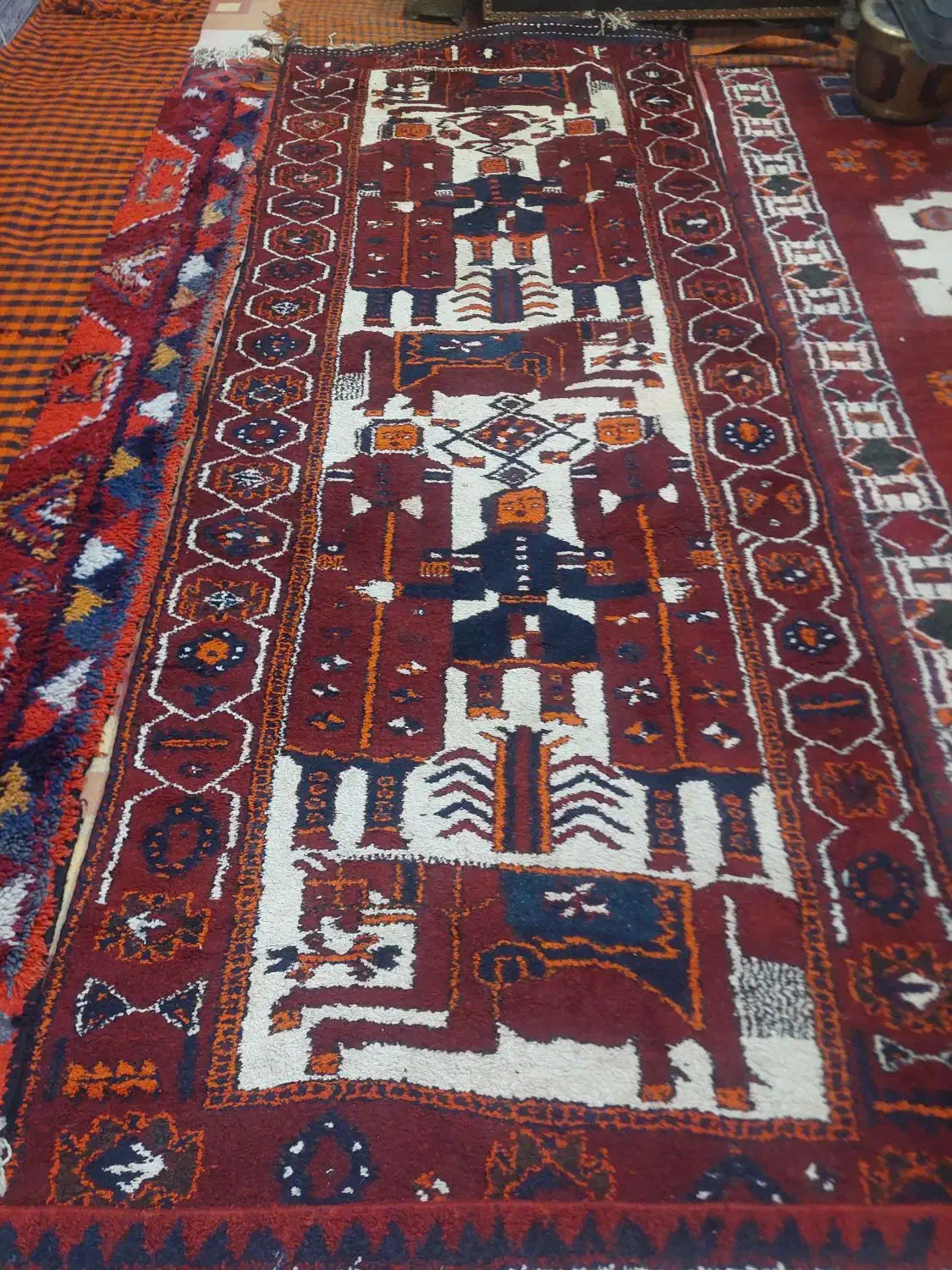 فرش دست بافت قدیمی انتیک بشرط دله|فرش|اهواز, کوی علوی|دیوار