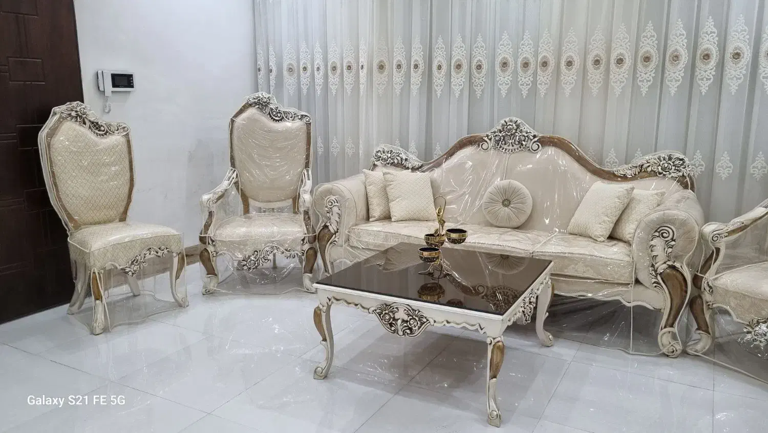 مبلمان کلاسیک ۹ نفره|مبلمان خانگی و میز عسلی|ملایر, |دیوار