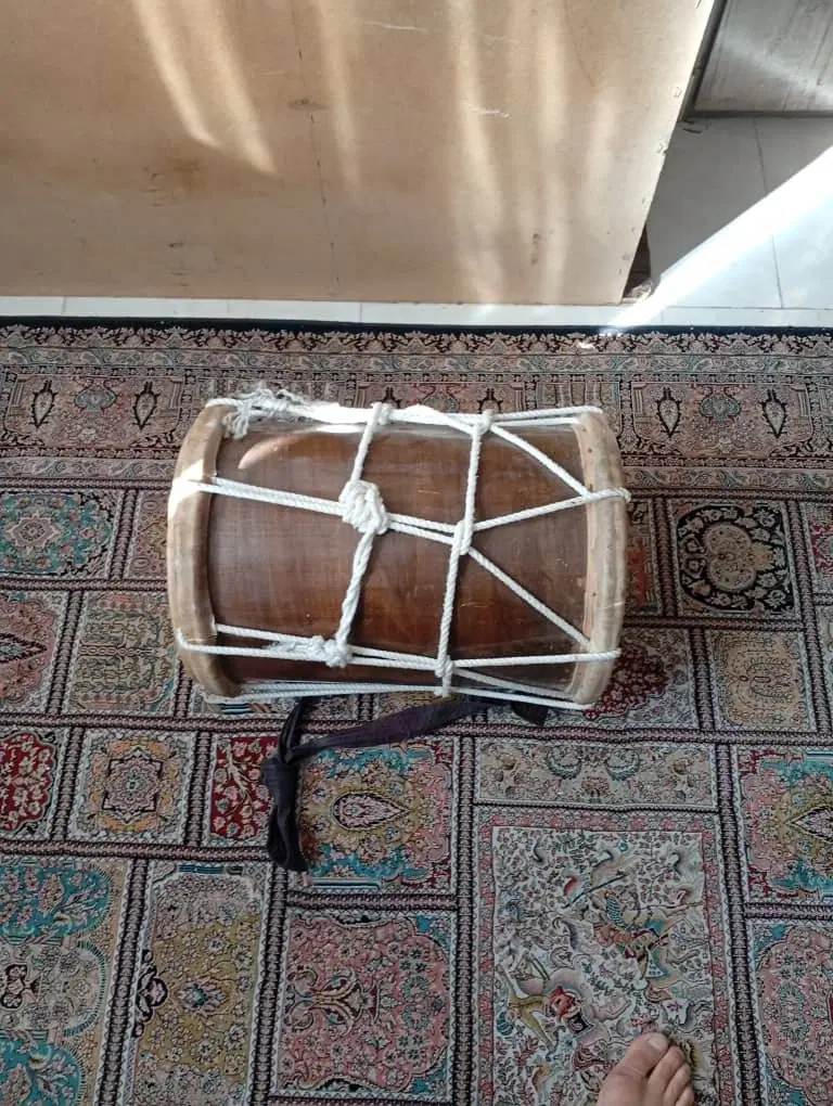 دمام|درام و پرکاشن|شاهینشهر, خانه کارگر|دیوار