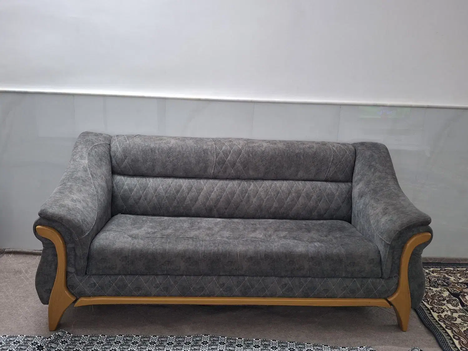 فروش مبل هشت نفره|مبلمان خانگی و میز عسلی|قم, شهر قائم|دیوار