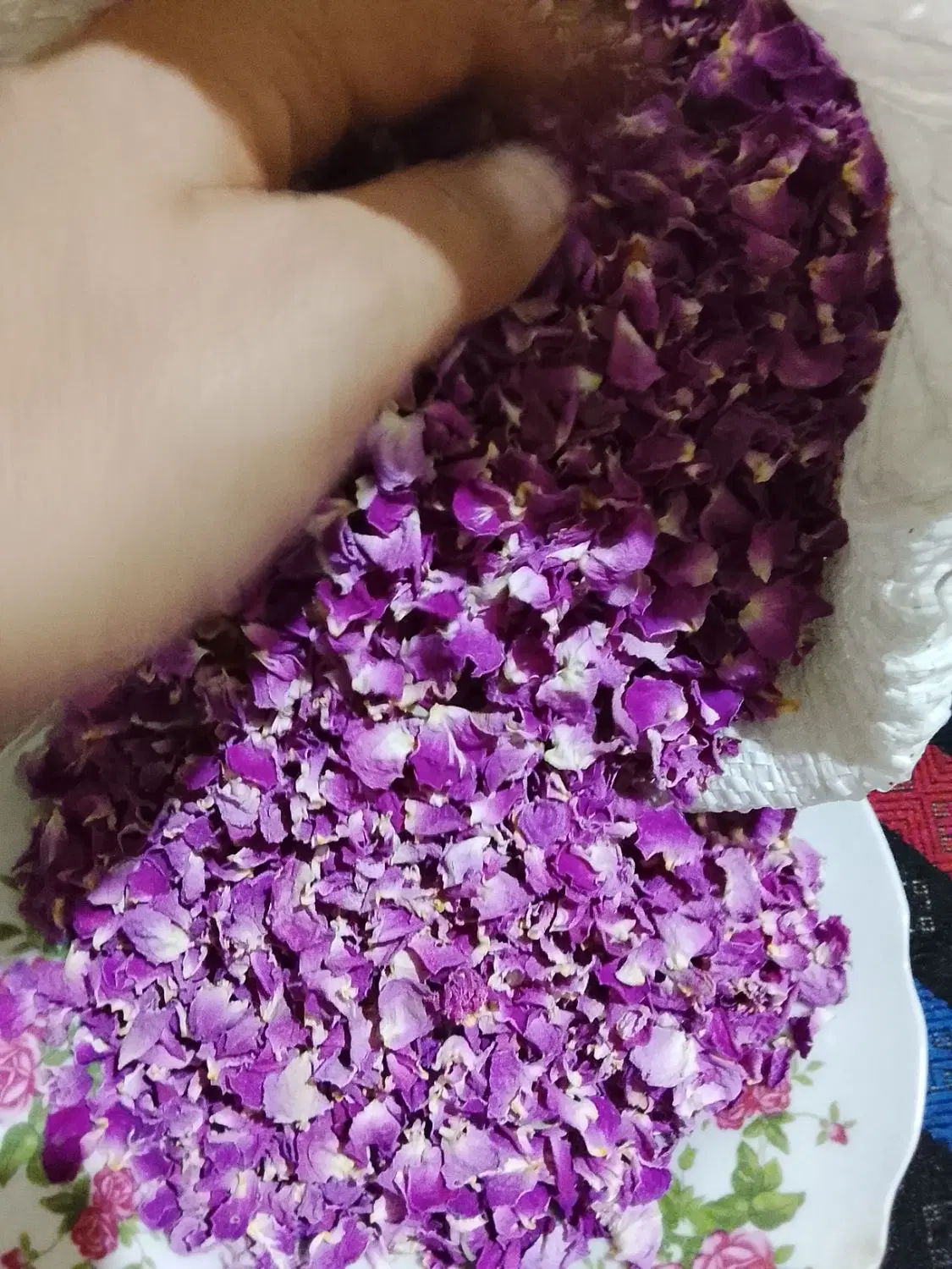 گل محمدی|خوردنی و آشامیدنی|تهران, شمسآباد|دیوار
