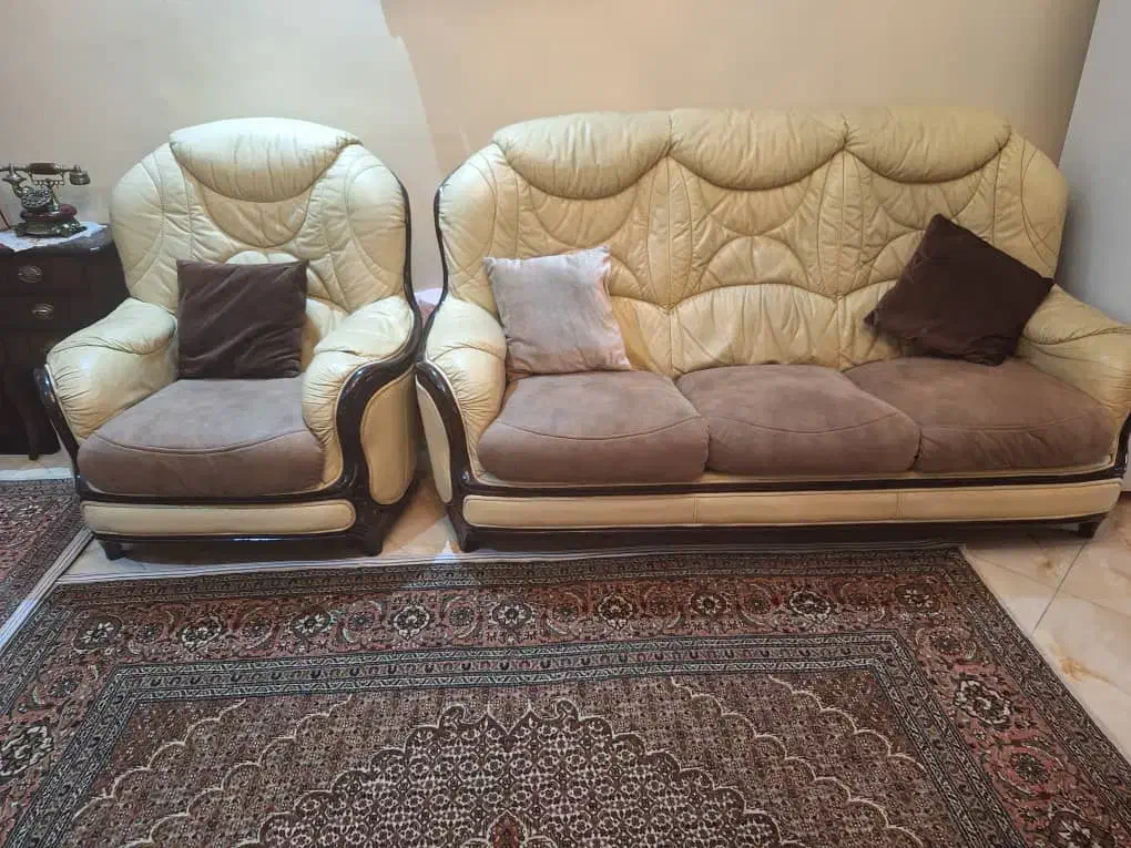 مبل راحتی چرمی|مبلمان خانگی و میز عسلی|تهران, نیکنام|دیوار